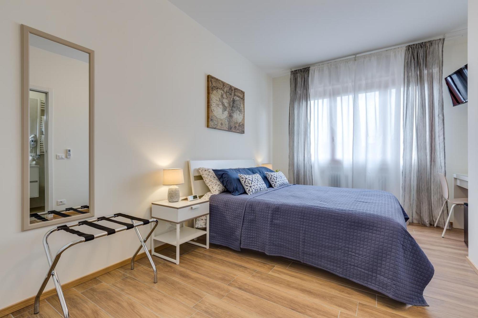 Rooms Vidar Train Station Venecia Exterior foto